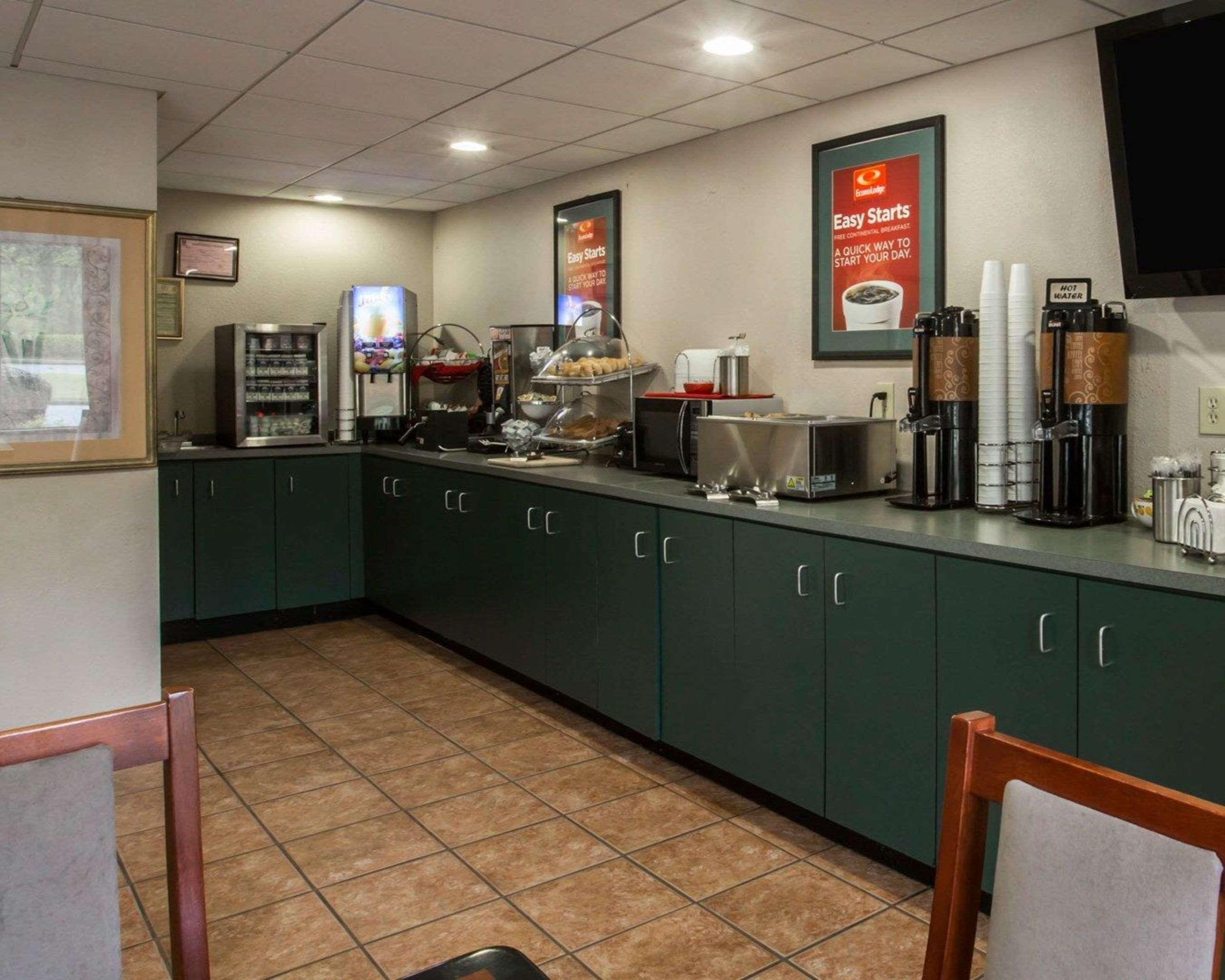 Econo Lodge Inn & Suites At Fort Moore Columbus Exteriér fotografie